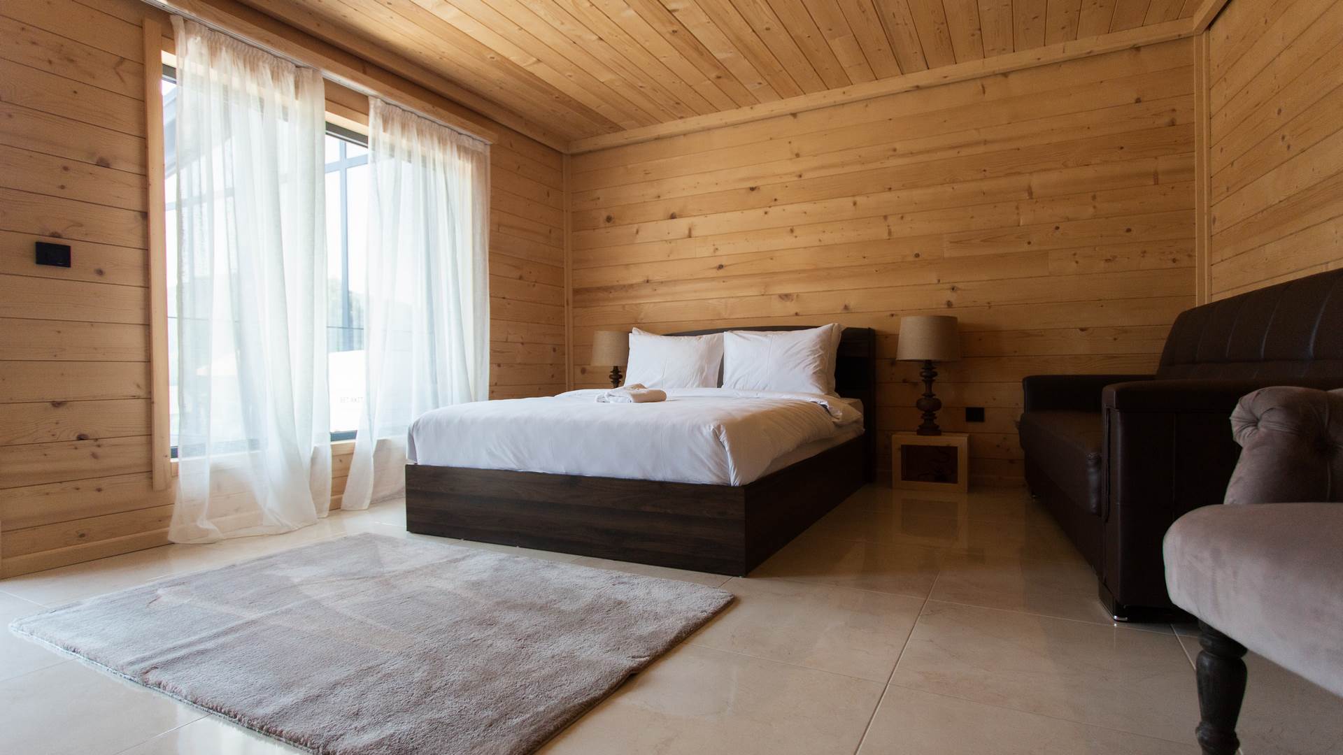 Mountain-Maison-Hotel-Mojkovac-Deluxe Queen-Room (21)