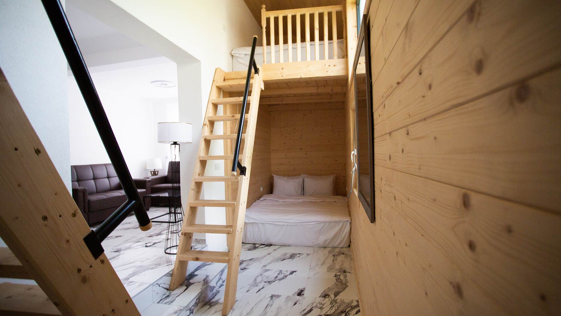 Mountain-Maison-Hotel-Mojkovac-Family-Apartment (1)