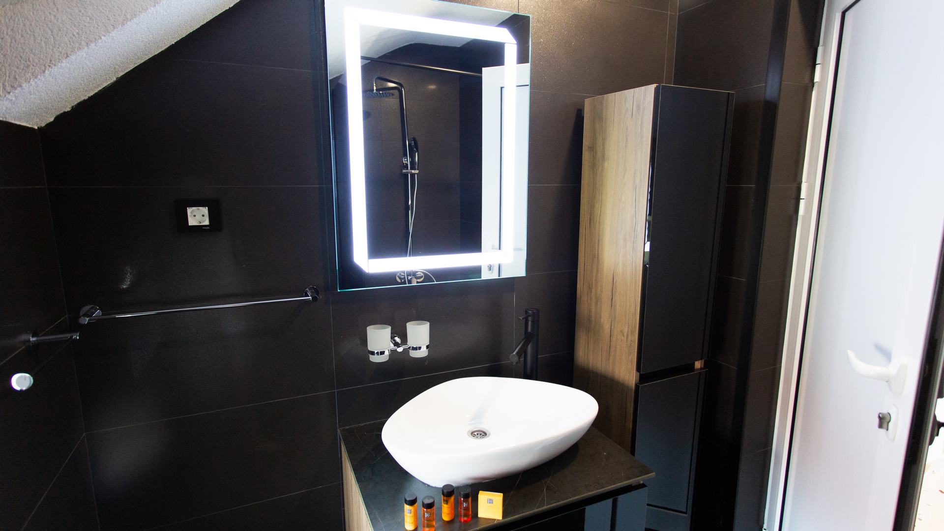 Mountain-Maison-Hotel-Mojkovac-Grand-Apartment (8)