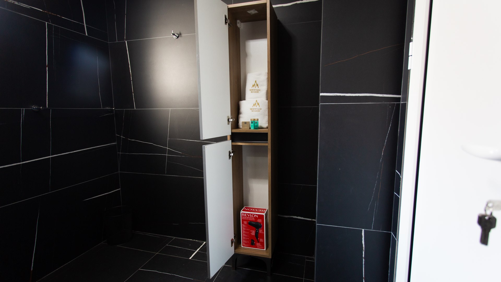 Mountain-Maison-Hotel-Mojkovac-Lux-Apartment (21)