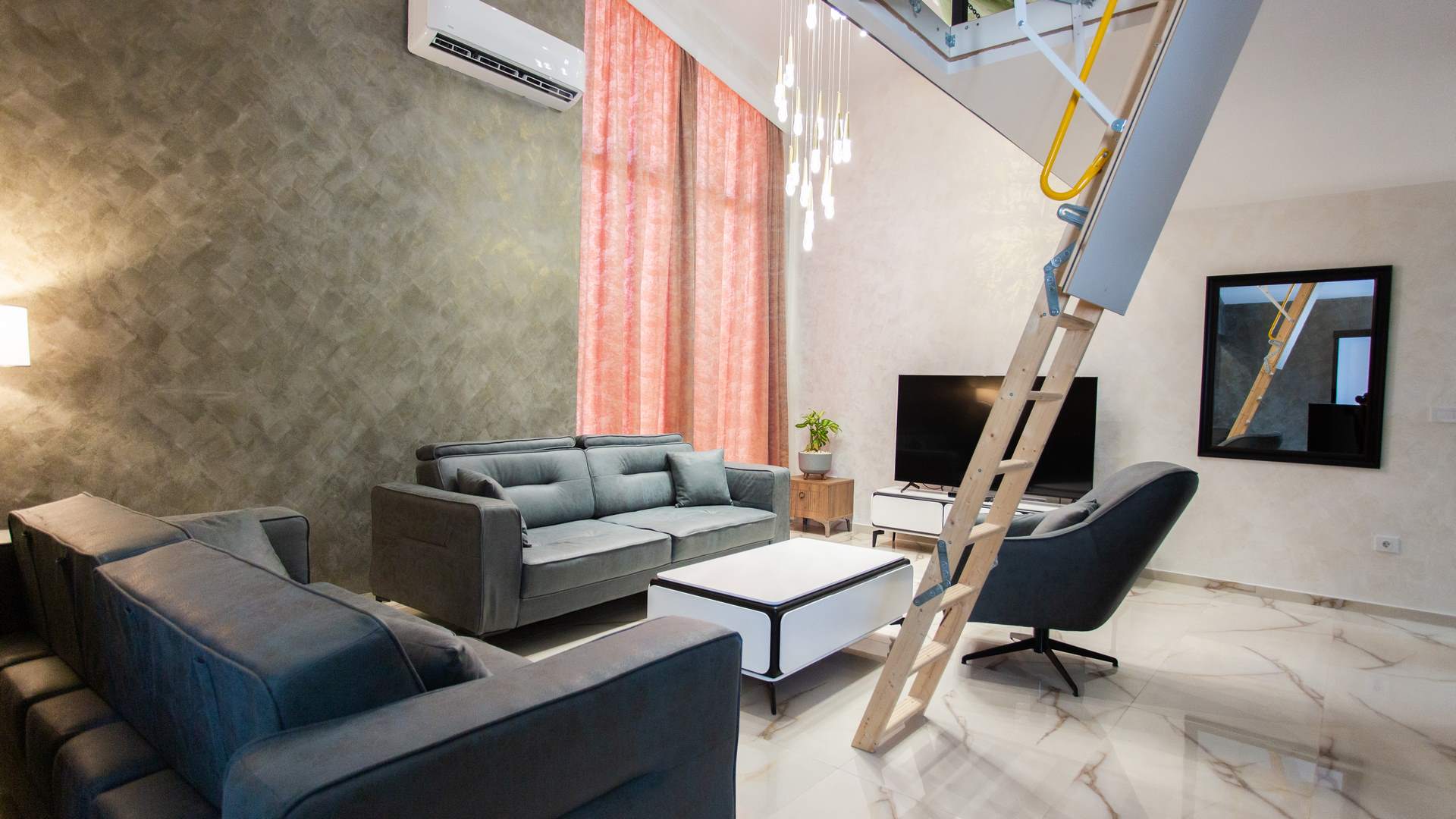 Mountain-Maison-Hotel-Mojkovac-Premium-Apartment (1)