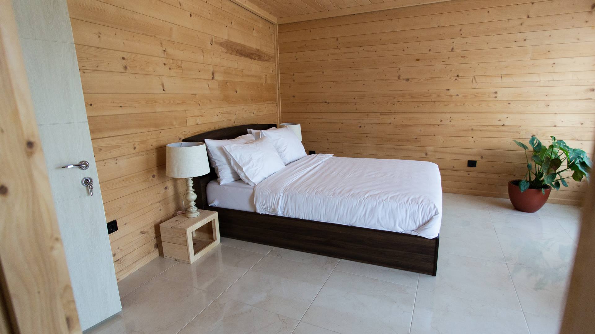 Mountain-Maison-Hotel-Mojkovac-Queen-Room (5)